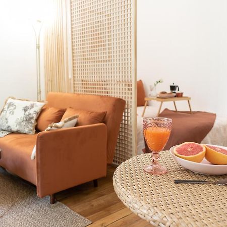 Cosy Et Comfort Studio Equipe A Clichy 5 Min Metro Exterior foto