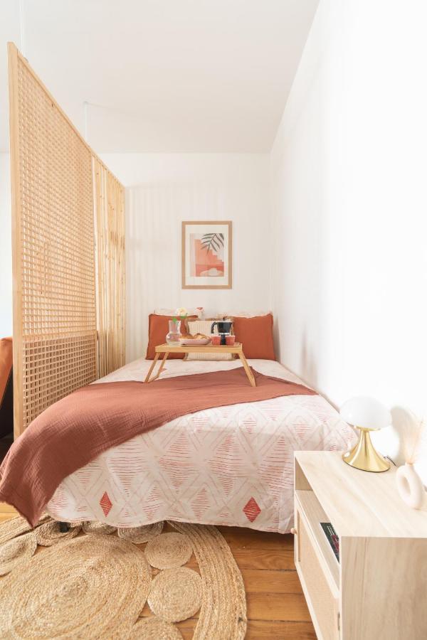 Cosy Et Comfort Studio Equipe A Clichy 5 Min Metro Exterior foto