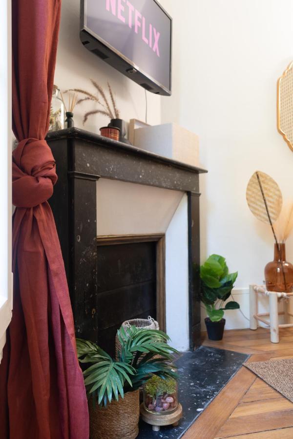 Cosy Et Comfort Studio Equipe A Clichy 5 Min Metro Exterior foto