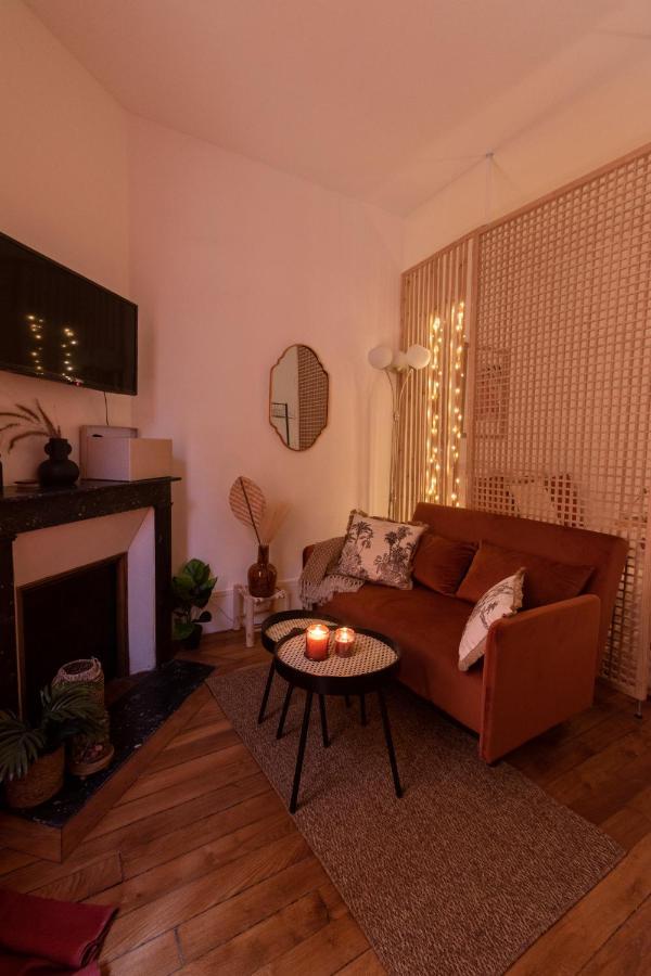 Cosy Et Comfort Studio Equipe A Clichy 5 Min Metro Exterior foto