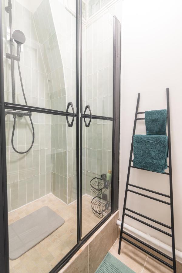 Cosy Et Comfort Studio Equipe A Clichy 5 Min Metro Exterior foto
