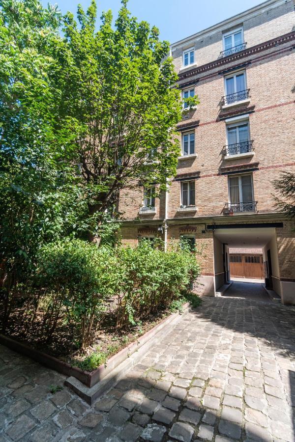 Cosy Et Comfort Studio Equipe A Clichy 5 Min Metro Exterior foto